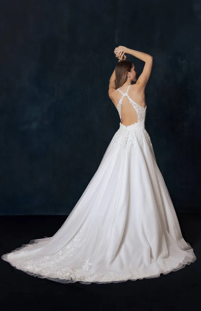 robe de mariée style princesse avec dos nu à Marseille