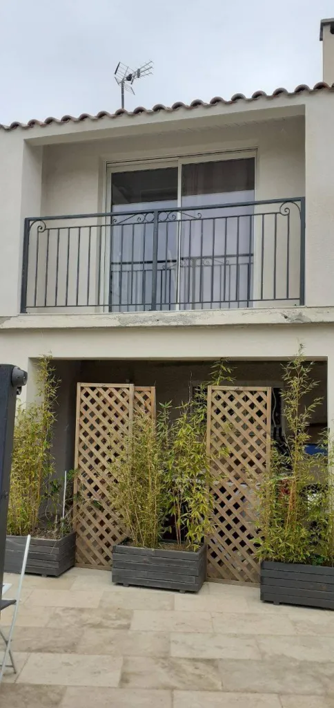 FABRICANT ET POSEUR DE GARDE CORPS SUR MESURE EN FER FORGE A MARTIGUES BOUCHES DU RHONE