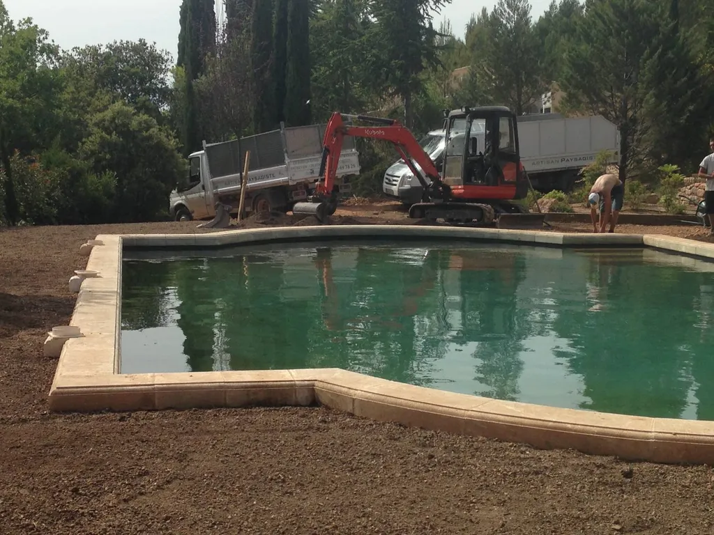 Création d'un jardin au Tholonet avec arrosage automatique