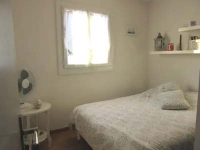 Appartement 1/2 St Cyr - La Madrague avec terrasse et très belle vue mer