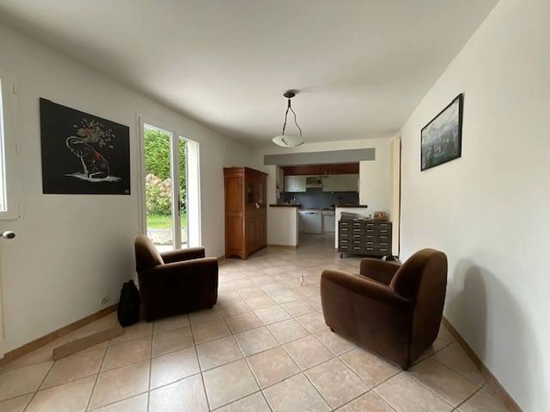 Achat maison familiale de 146m² avec jardin, proche des commerces, Seine Maritime, 76.