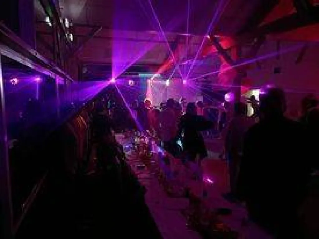 Mise en lumière de salle de réception à Bordeaux en Gironde