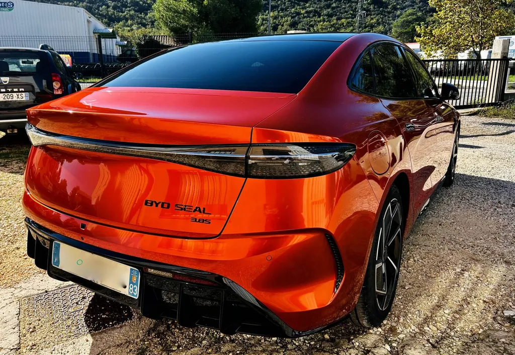 couleur pour une BYD SEAL dans le 83