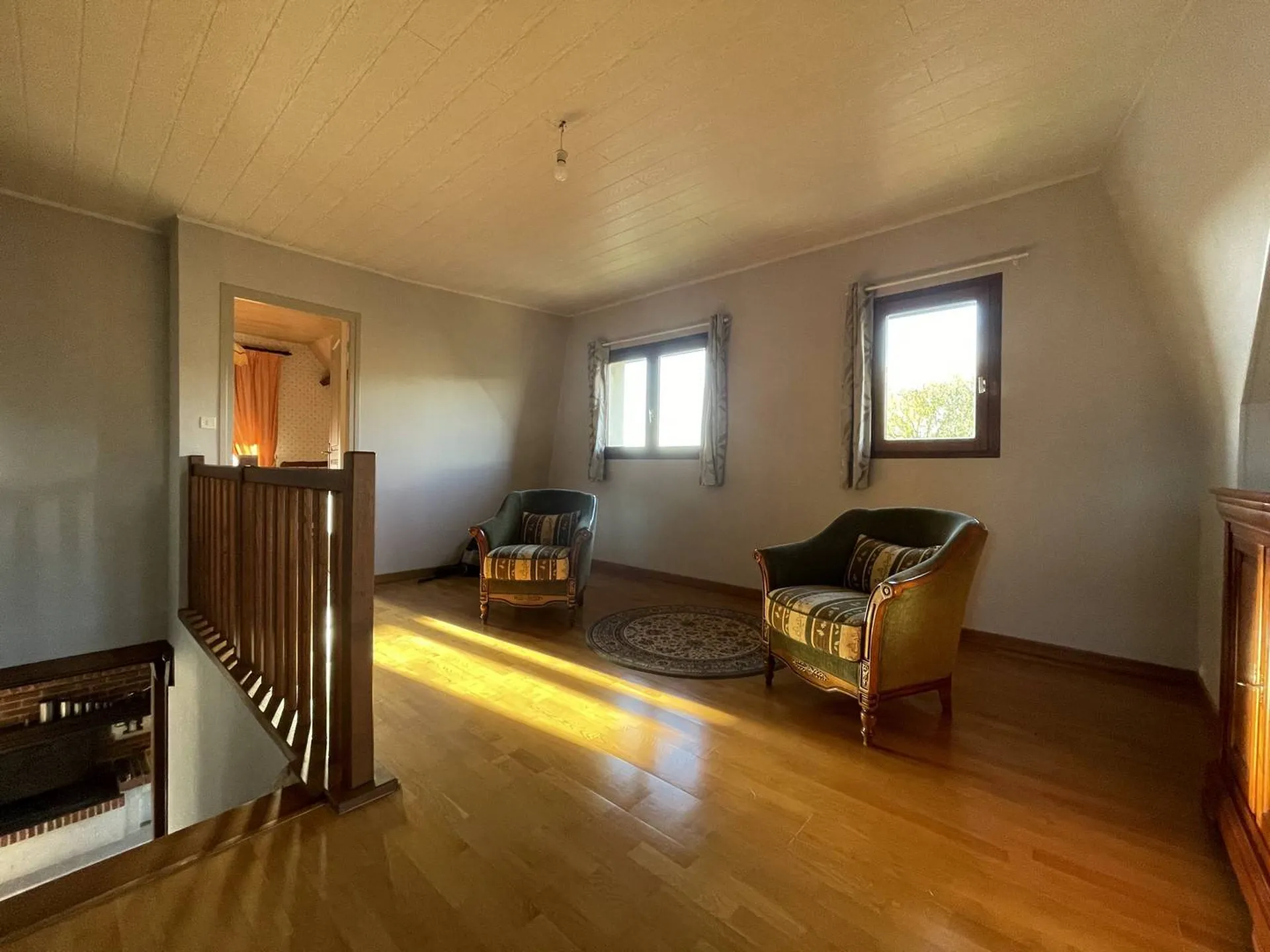 SOUS OFFRE Maison traditionnelle de 160,60 m² avec dépendance de 45m², sur son son terrain de 2 970 m², à proximité des commerces de Saint Nicolas d'Aliermont, Seine Maritime, 76