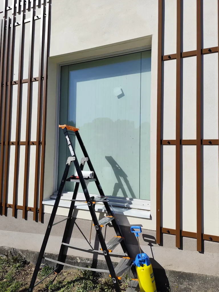 OCCULTATION AVEC FILMS OPAQUE BLANC TOTALE SUR BAIES VITRÉES ET FENÊTRES POUR MAISON DE RETRAITE A MARSEILLE BOUCHES DU RHÔNE 13