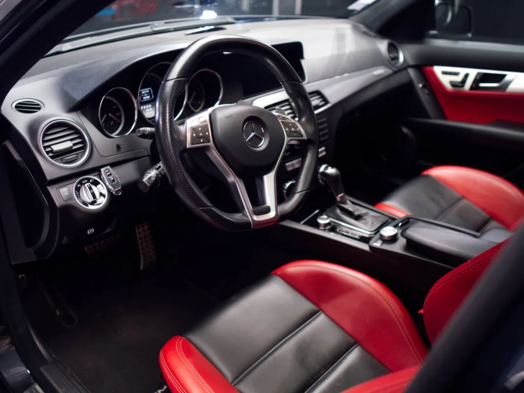 Combien de temps le PPF peut-il rester sur une voiture ?