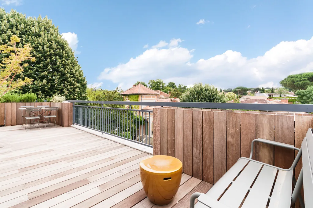 A acheter, appartement de type T3/4 , quartier Côte Pavée à Toulouse, petite copropriété, grande terrasse dernier étage