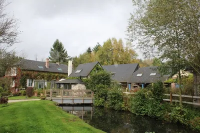 A découvrir propriété de charme et de caractère avec ses dépendances et son environnement de 4 Hectares région Lisieux 14