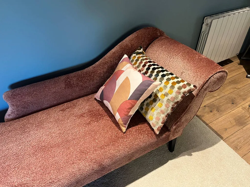 Tapissier décorateur pour réfection de méridienne