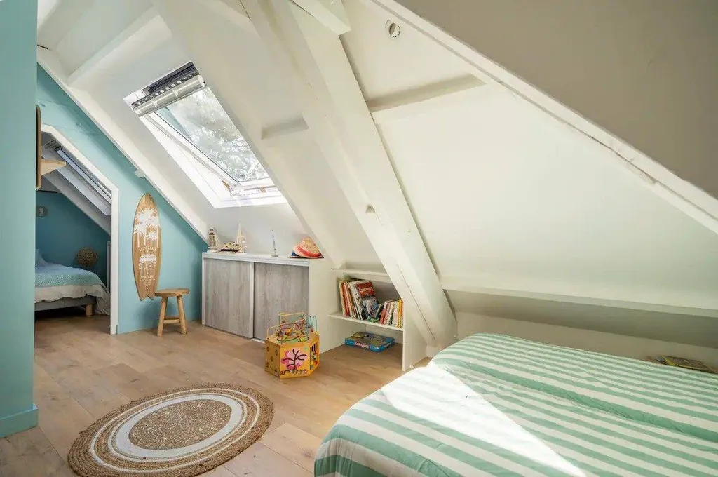 2465 - Maison d'artiste proche des commerces et de la plage