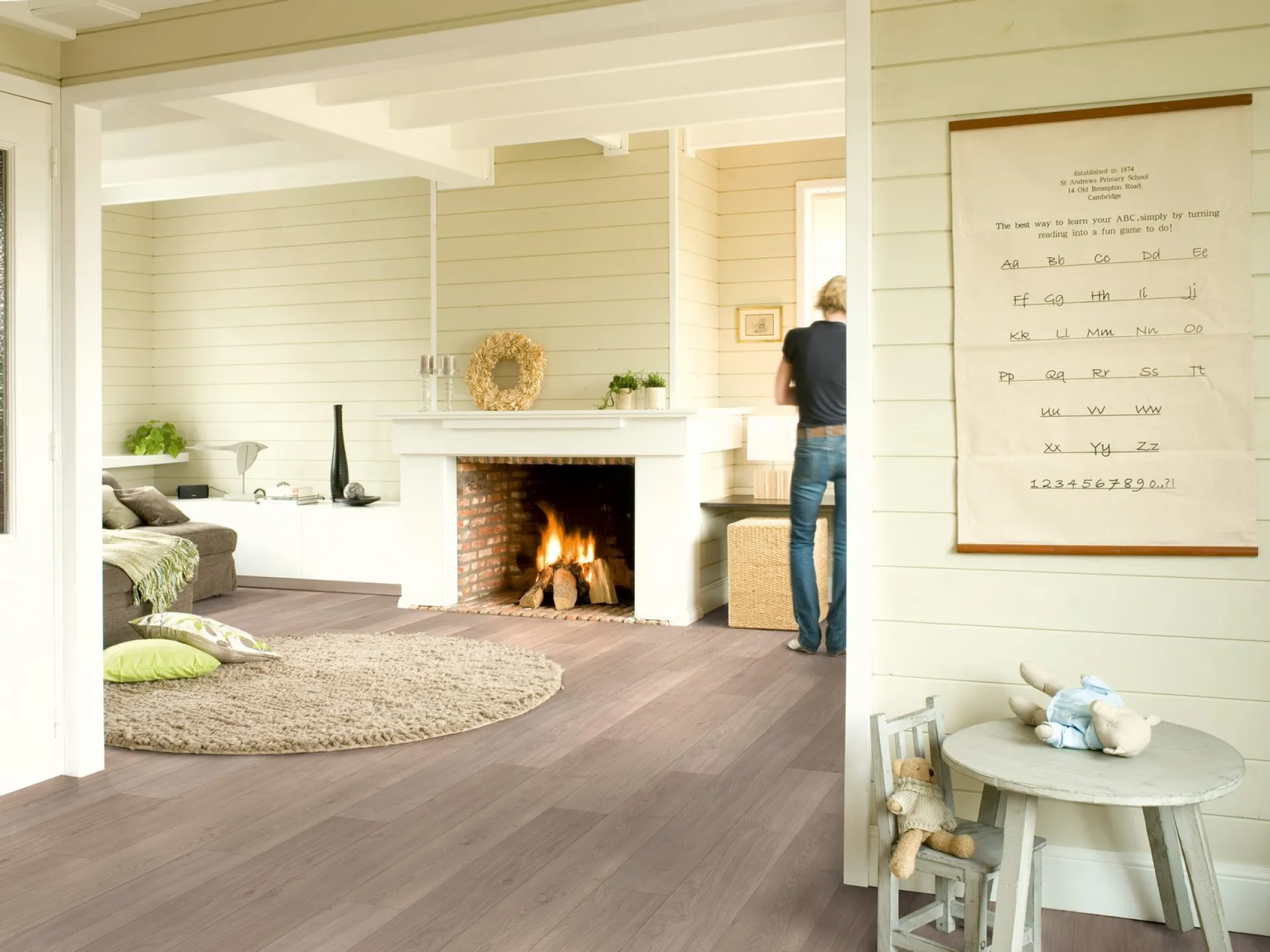 Stratifié QUICKSTEP U1304 chêne verni gris clair monolame