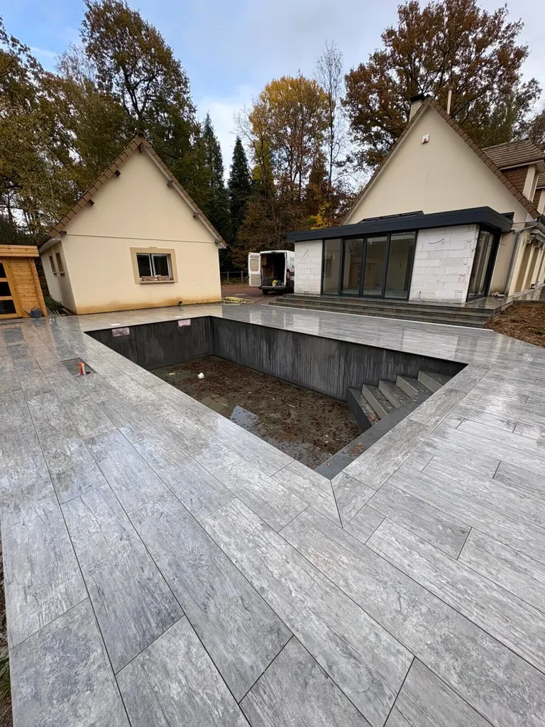 Expert en Construction de Piscine à Évreux, Louviers et Le Neubourg (27)