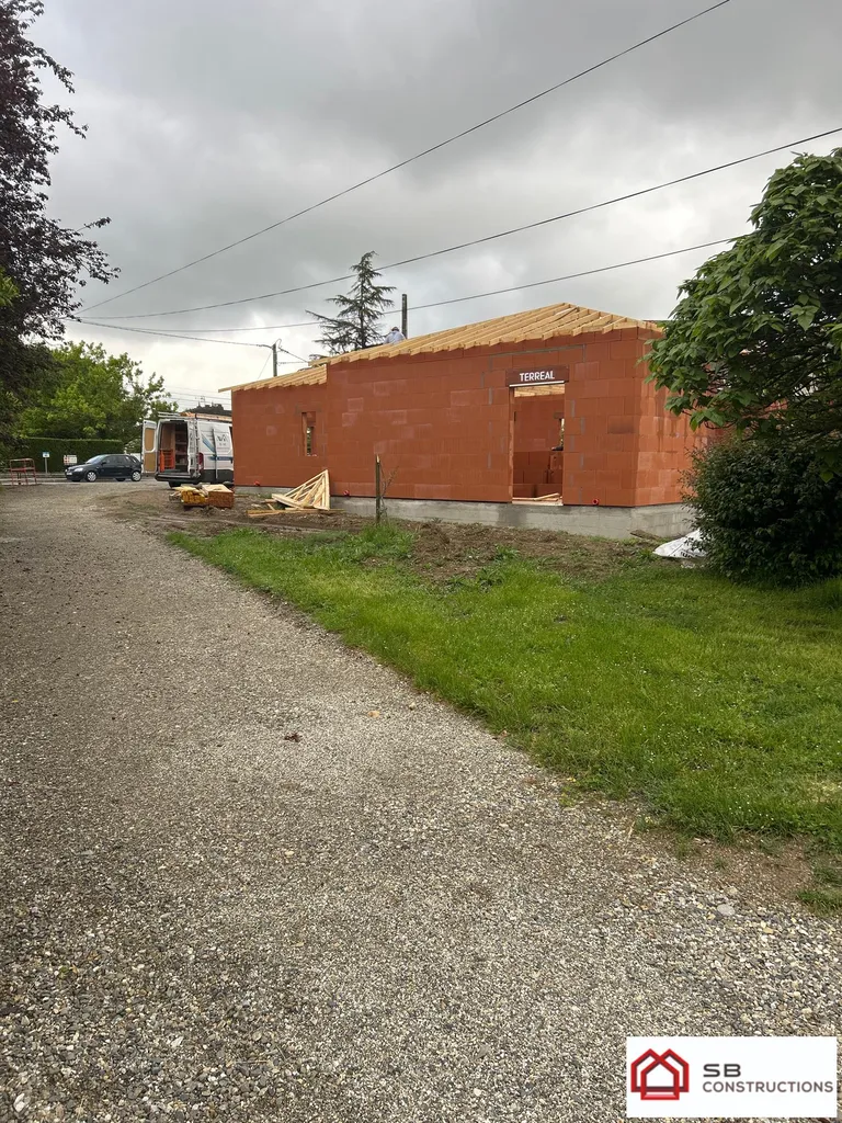 Faire construire une villa T4 RE2020 avec aménagement extérieur et clôture à Grenade-sur-Garonne