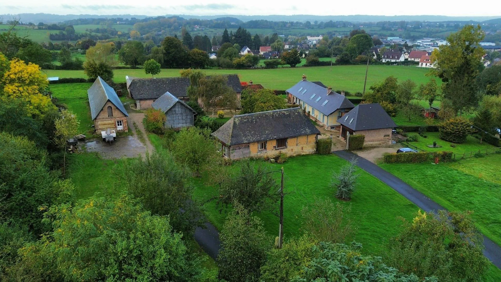 CORPS DE FERME AU COEUR DU PAYS DE BRAY