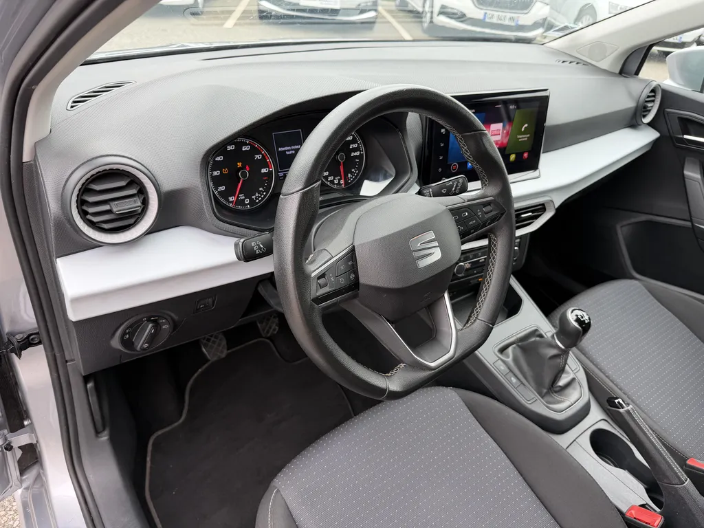 Vente Seat Ibiza d'occasion à proximité de Le Havre : Berline essence Style Business disponible chez Caudebec Automobiles