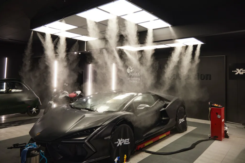 Protégez votre Lamborghini Revuelto avec le Film de Protection XPEL – Gloss Obsession à Saint-Avé