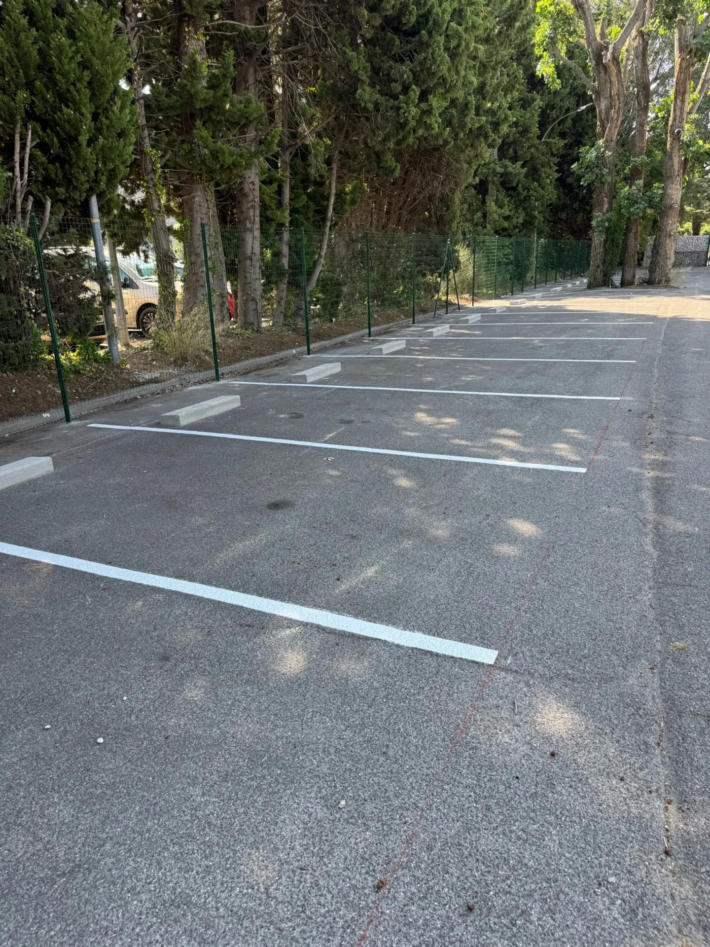 Sécurisation et implantation des places pour un parking sur Avignon