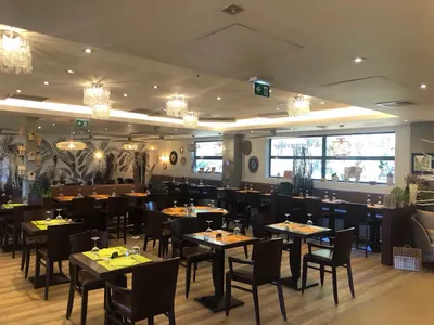 L'Oiseau Rieur à la Ciotat, lieu unique de partage et d'échange autours de petits plats concoctés avec des produits frais 