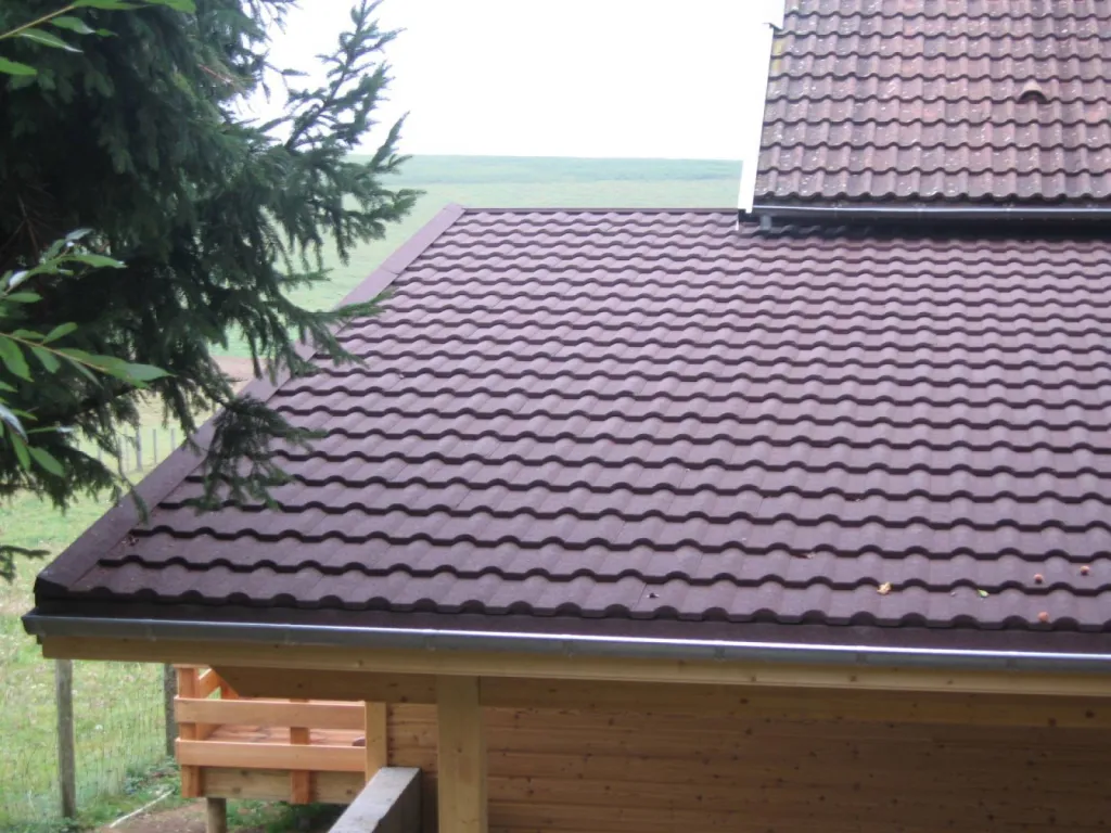 Bienvenue sur le site des tuiles et ardoises métalliques IKO Metals