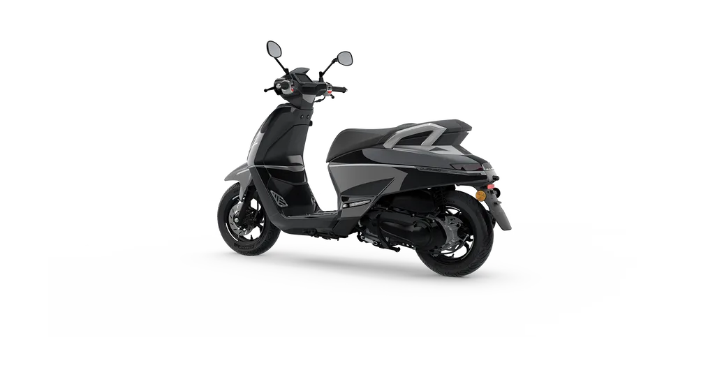 SCOOTER NEUF PEUGEOT DJANGO EVO 125 LECACY A SIX FOURS LES PLAGES