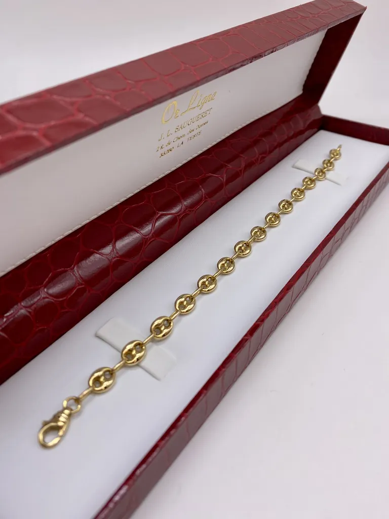 Bracelet or 750/1000ème grain de café en dépôt vente chez la bijouterie Or Ligne à La Teste de Buch sur le Bassin d'Arcachon