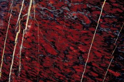 Marbre Rouge du roi Louis XIV pour cheminée marbre rouge sur mesure à Monaco