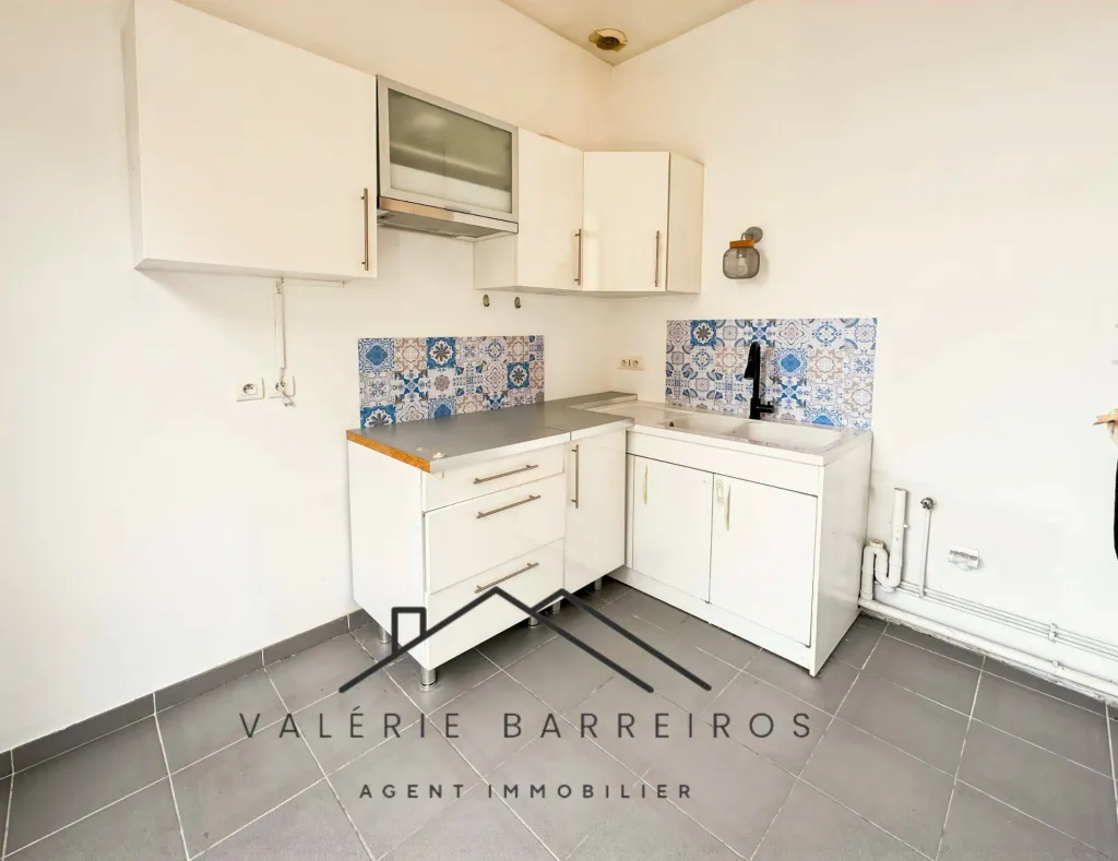 A saisir superbe appartement de 80 m² au 1er étage avec ascenseur