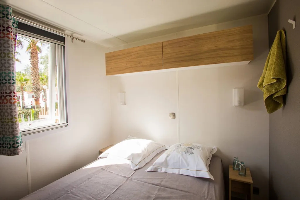 Location de mobil home 3 chambres pour 6 personnes dans un camping à Valras proche de la plage