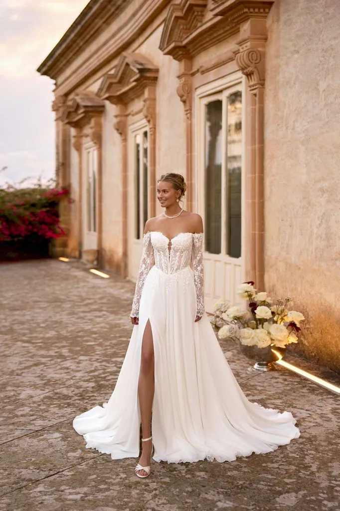 Robe de mariée bohème chic en mousseline fluide à Marseille centre-ville
