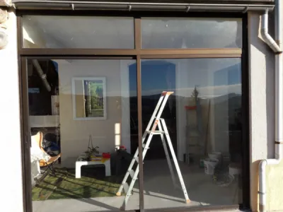 Baie vitrée coulissante aluminium avant intervention