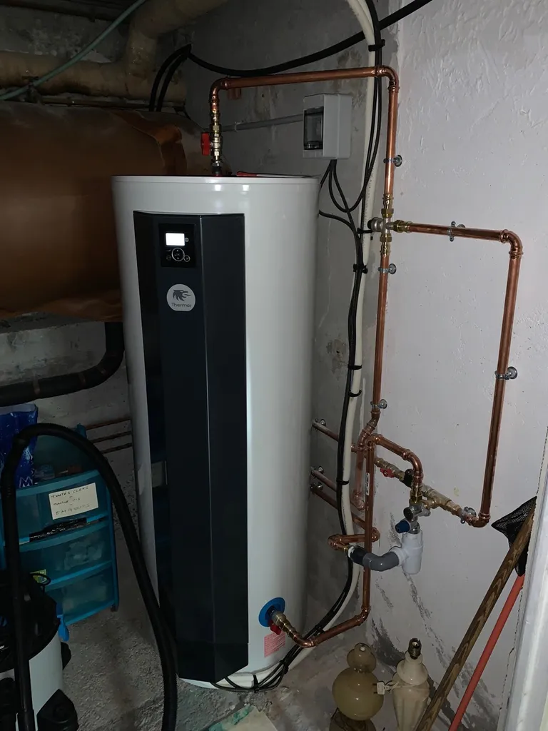 Installation d’un chauffe-eau thermodynamique à Vence Alpes Maritimes