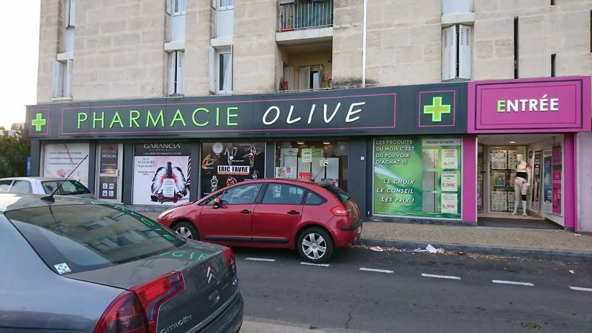 enseigne lumienuse pharmacie béziers