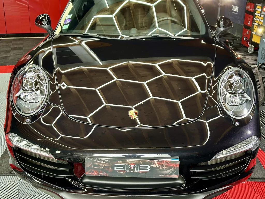 protection contre les rayures impacts film de protection PPF Lyon traitement céramique carosserie Porsche 911