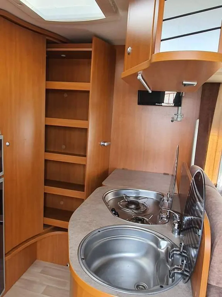 A SAISIR CAMPING CAR CHAUSSON SWEET MAXI dernier véhicule à la vente