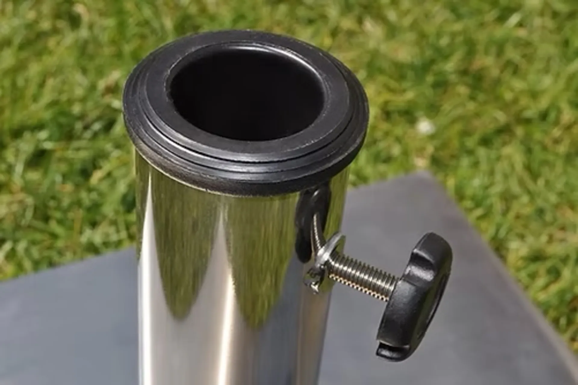 PLATINE DE SOL POUR TUBES ALU 50 MM