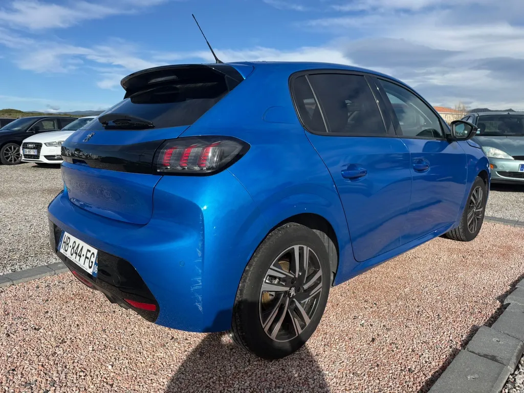  PEUGEOT 208 1.2 PURE TECH 75 CHEVAUX FINITION ALLURE