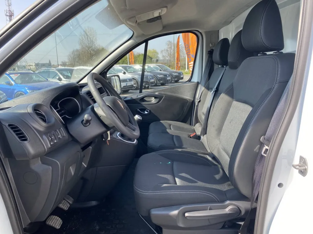 Renault Trafic Fourgon diesel d'occasion proche de Rouen