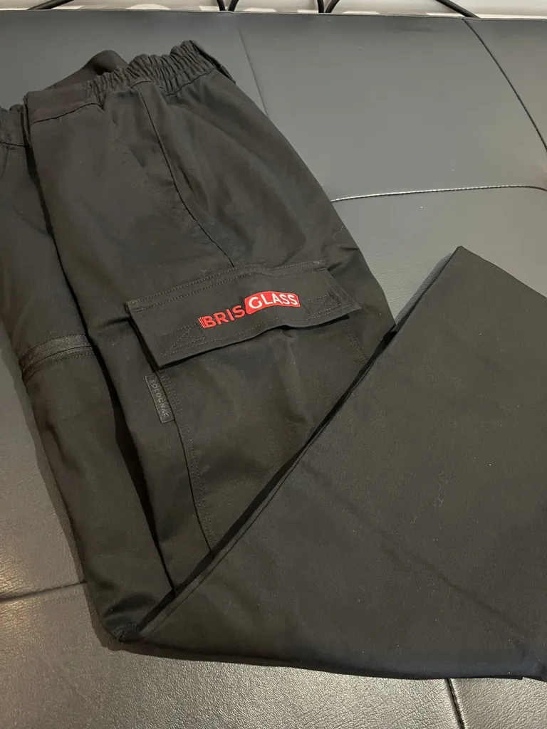 broder des vêtements a st quentin de Baron