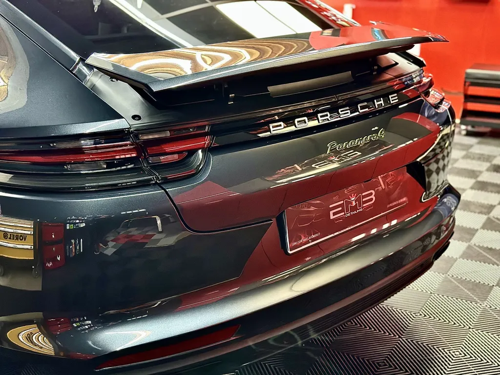 DETAILING Lyon traitement céramique carrosserie Porsche panamera 