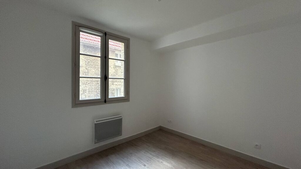 Vends superbe appartement avec deux chambres chaleureuses, parfait pour une résidence principale ou secondaire