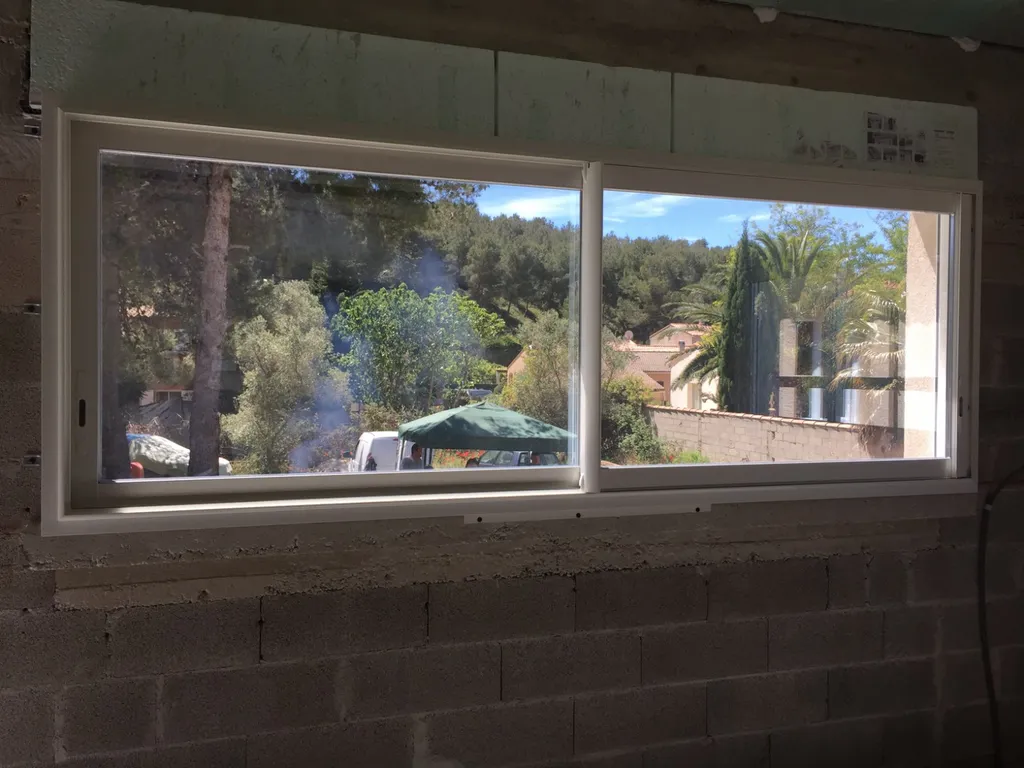 Fenêtre en ALU sur la Couronne