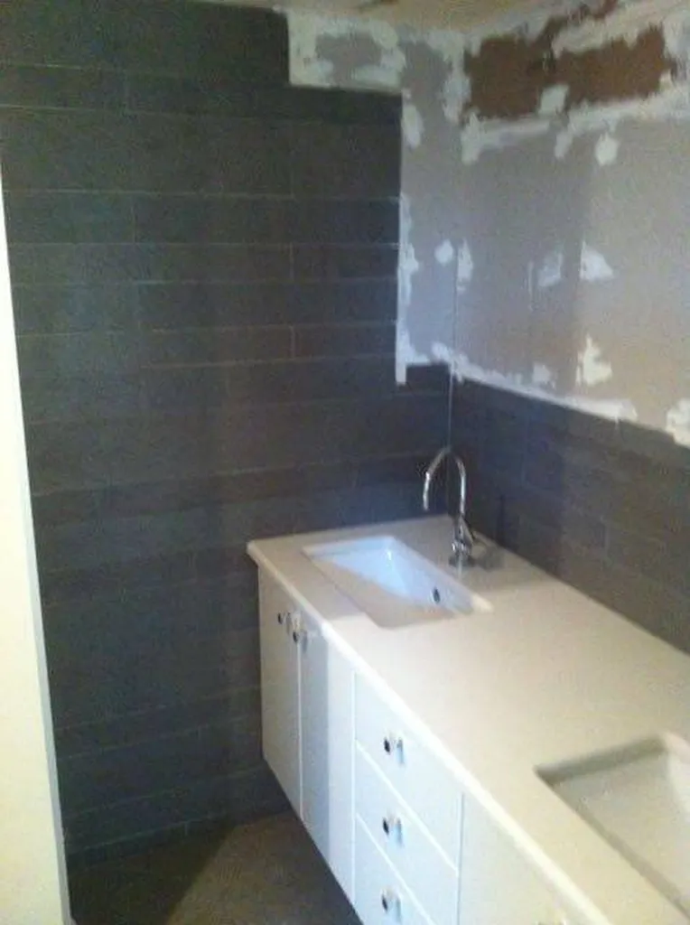 SALLE DE BAIN EN BETON CIRE MARSEILLE