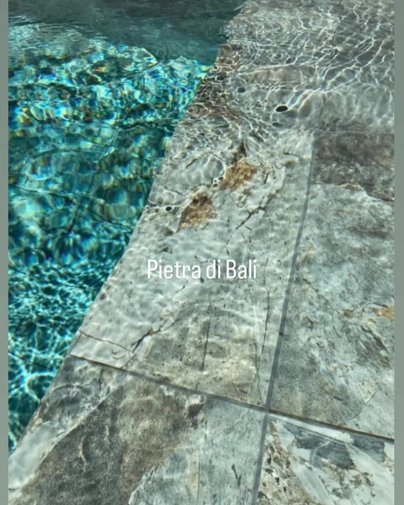 CARRELAGE PISCINE PIETRA DI BALI / VERDE DI BALI