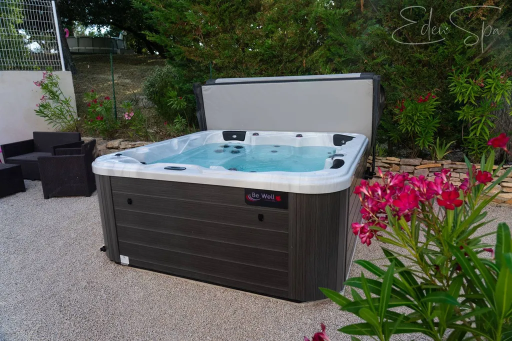 spa familial 5 places canadien