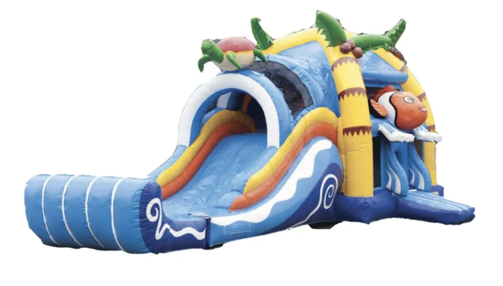 Château gonflable géant avec toboggan