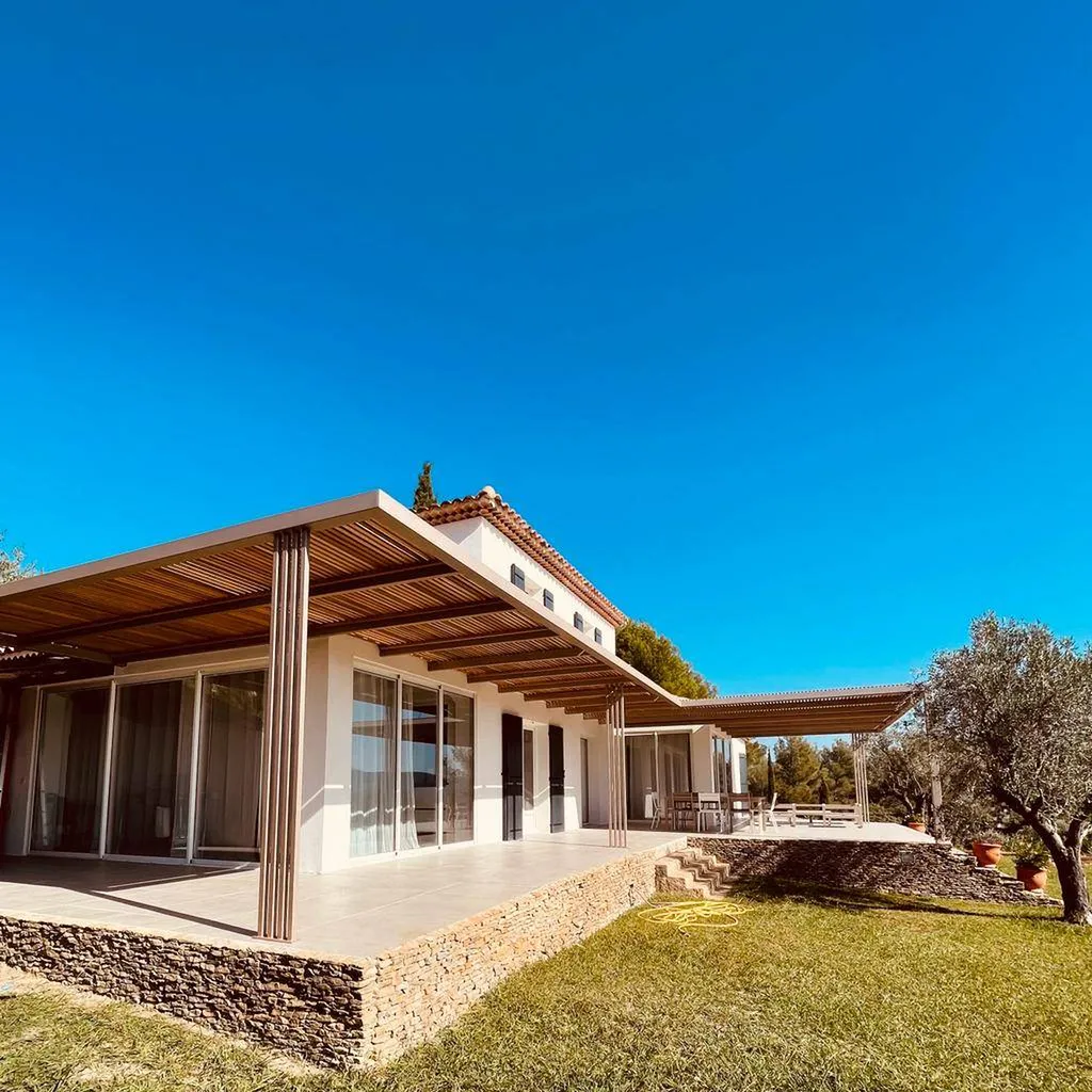 pergola contour de maison aix en provence