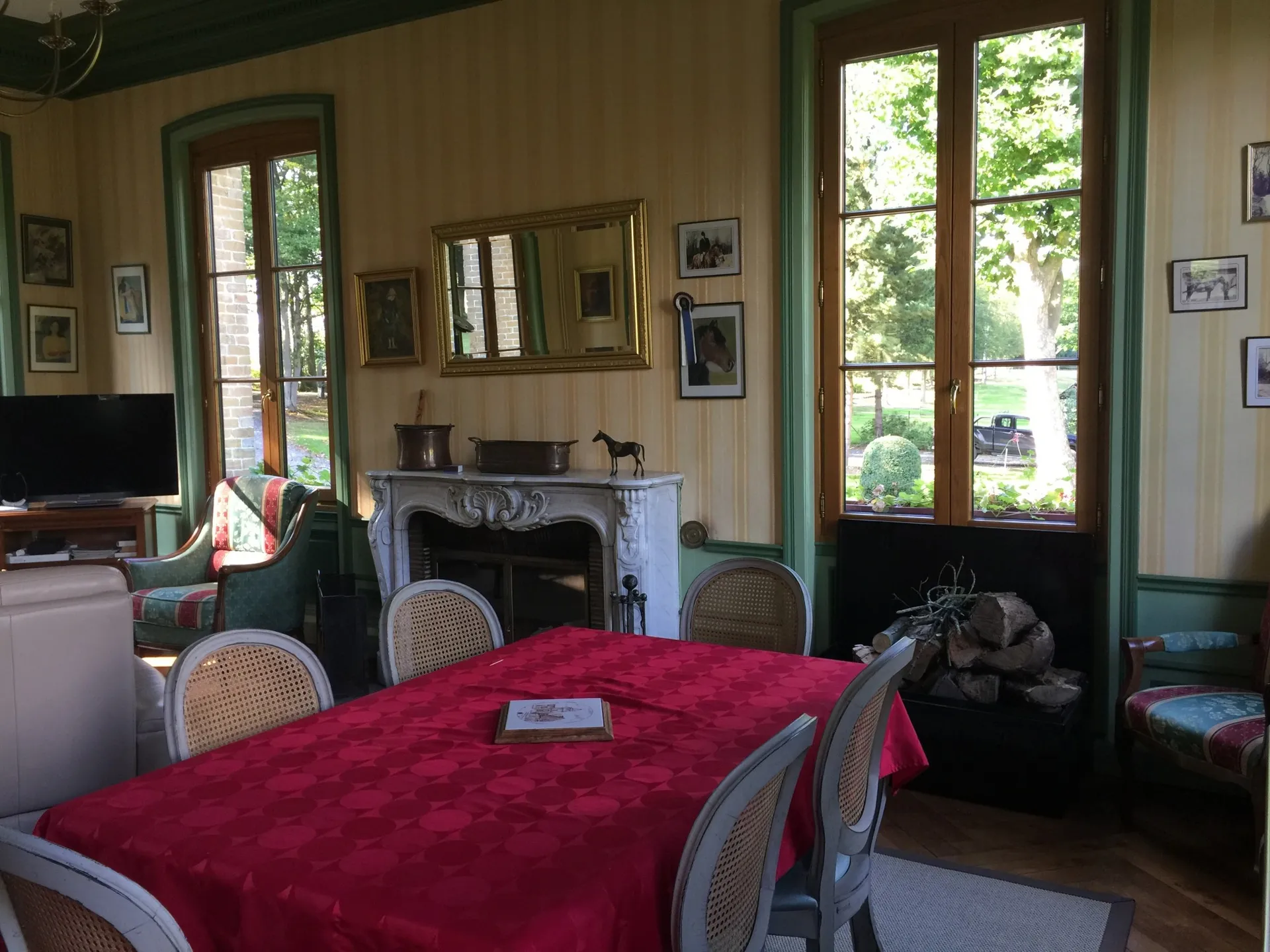 En vente, une gentilhommière de caractère en Normandie, dans le coeur du Pays d'Auge