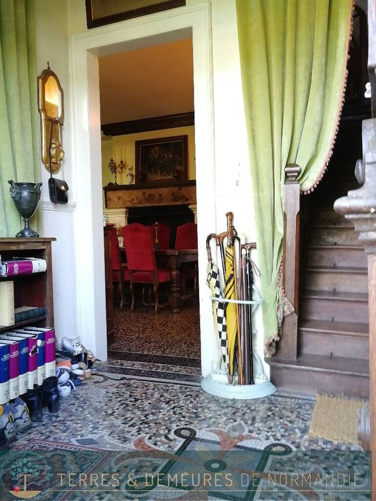 A vendre authentique demeure de caractère et son terrain arboré d’environ 7420 m² en Normandie 14