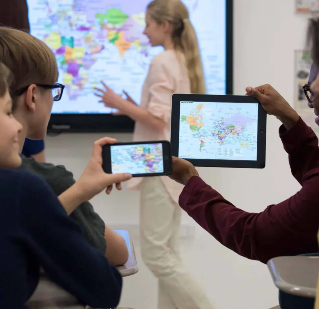 Nos équipements interactifs : une solution complémentaire aux classes mobiles