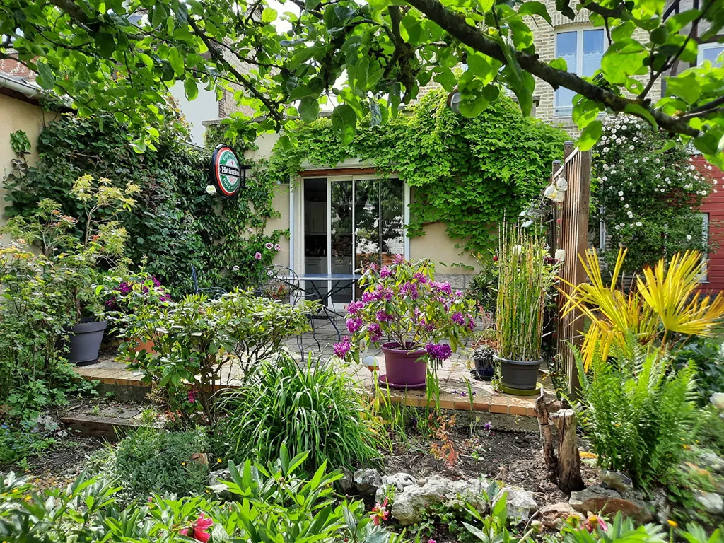A saisir maison de 190m² habitables édifiée sur 500 m² de terrain sur la commune de CAUDEBEC-LES-ELBEUF 76320